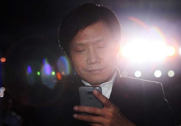 走下神坛的小米手机，2017年能逆袭吗？
