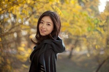 控诉完娱乐圈潜规则，蒋欣又来黑广告圈！